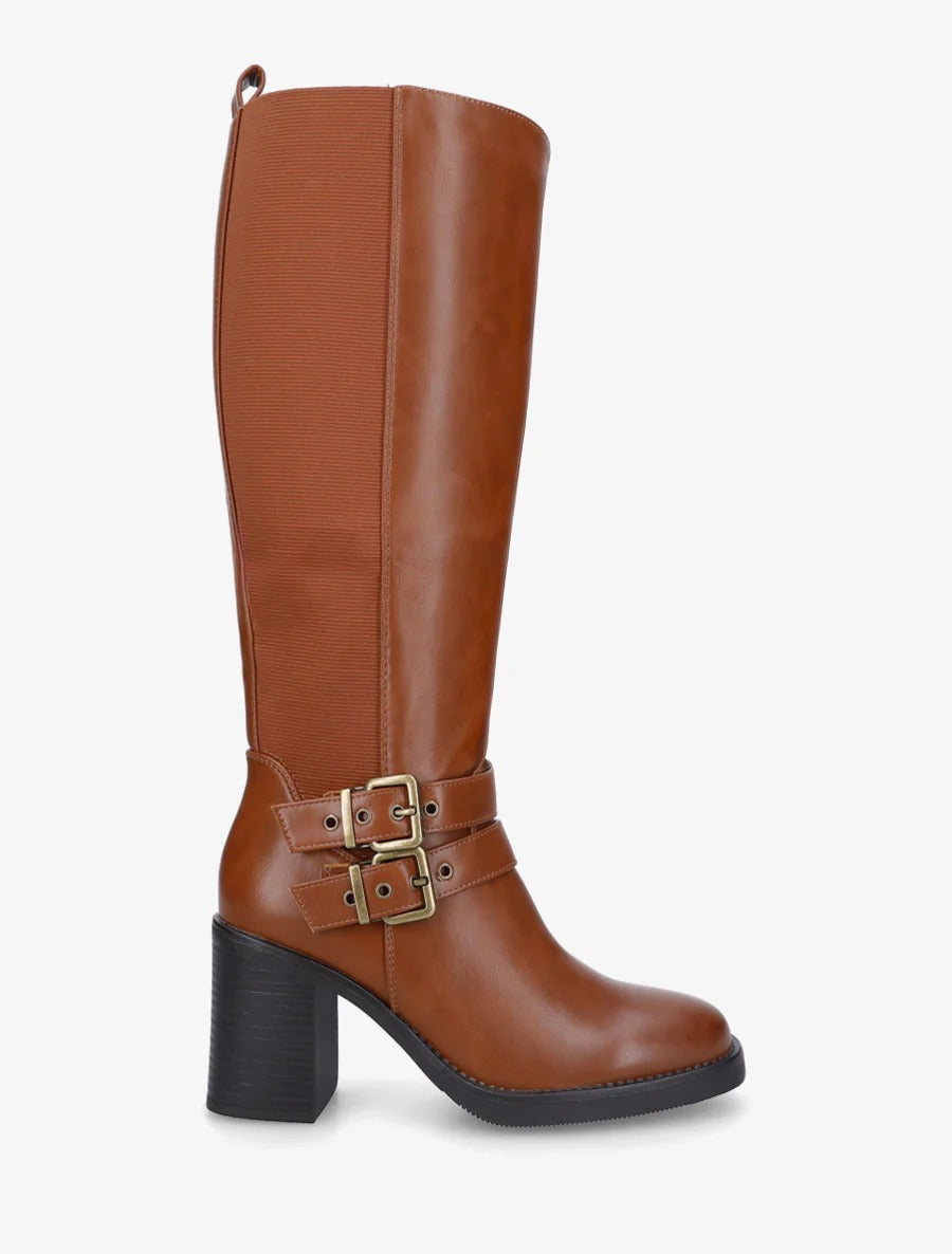 N | BOTAS CON TACON Y HEBILLAS